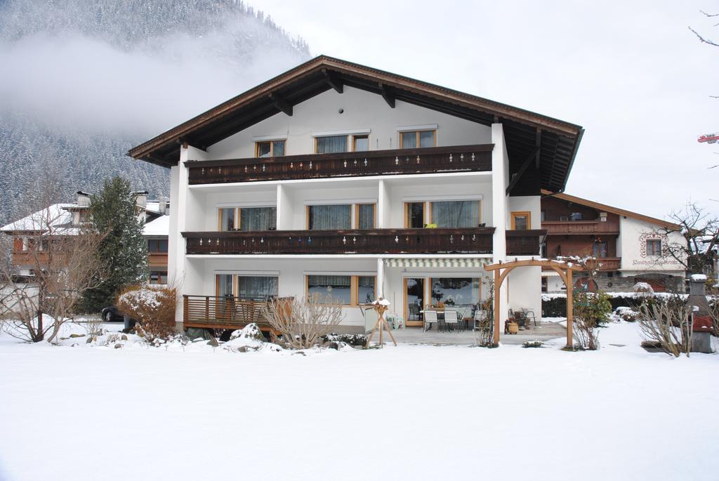Gaestehaus Ahornblick Майргофен Екстер'єр фото